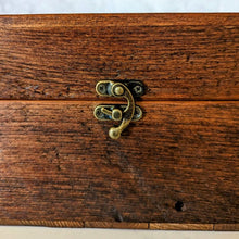 Load image into Gallery viewer, Reclaimed Wood Recipe Box (4x6 Recipe Cards)
